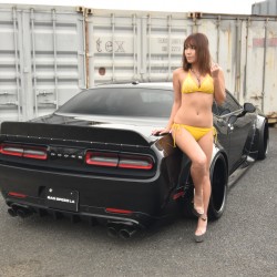 ダッジ DODGE チャレンジャー CHALLENGER ヘルキャット HELLCAT   BAD SPEED LA バッドスピードエルエー  可変バルブ ローダウン  ワイド カスタム