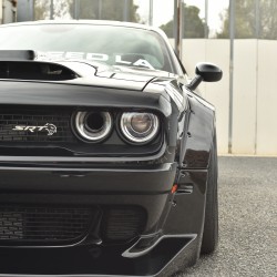 ダッジ DODGE チャレンジャー CHALLENGER ヘルキャット HELLCAT   BAD SPEED LA バッドスピードエルエー  可変バルブ ローダウン  ワイド カスタム