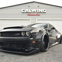 ダッジ DODGE チャレンジャー CHALLENGER ヘルキャット HELLCAT   BAD SPEED LA バッドスピードエルエー  可変バルブ ローダウン  ワイド カスタム