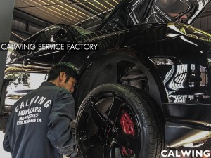  カイエンターボの12ヶ月点検です。車検とほとんど同じ点検を行います。スーパーカー担当のメカニックが点検開始!見て下さいこの真剣なまなざし。  カイエンはポルシェ初のSUV!V8ツインターボ […]