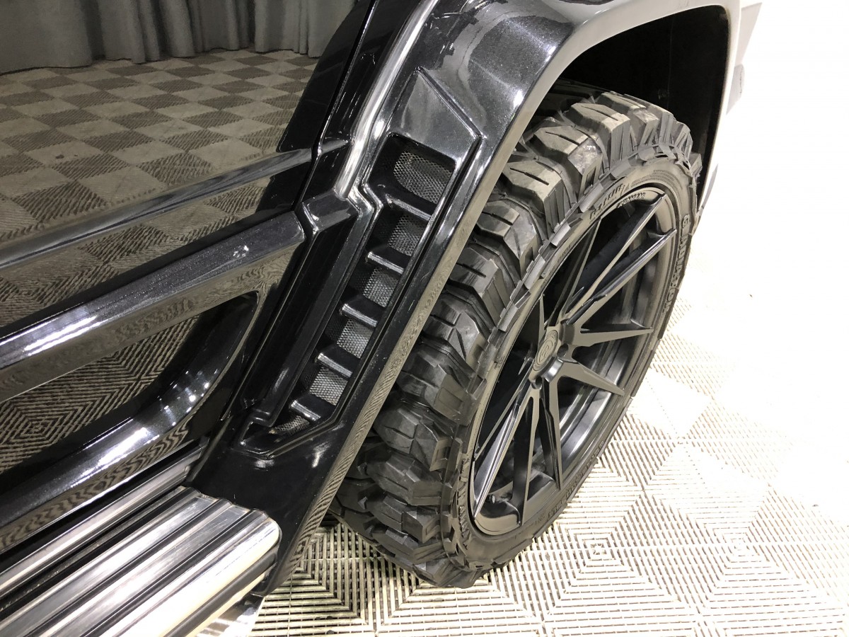 2013yメルセデスベンツ G550 ロング WALD Black Bison Edition