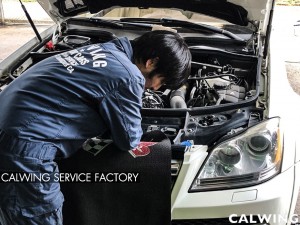  GL550がレッカー搬入されました。走行中のベルト切れで、走行不能に…幸い低速走行中だったとの事で事故には至らず安心しました。  以前H2でベルト切れをご紹介しましたが、ベルト切れは大変危 […]