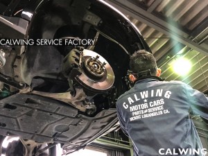  GL550エアサスコンプレッサーの修理です。コンプレッサーが故障すると車高が下がり、上がらなくなってしまいます…。  GL550のエアサスコンプレッサーは、フロントバンパーの裏側付近にあり […]