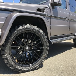メルセデス ベンツ MERCEDES BENZ G550 ゲレンデ ラッピング 塗り分け ペイント SAVINI サビーニ ホイール カスタム G63 G350d