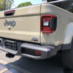 ジープ　グラディエーター　オーバーランド　サイドカメラ取付　前後ドラレコ ＪＥＥＰ　ＧＬＡＤＩＡＴＯＲ