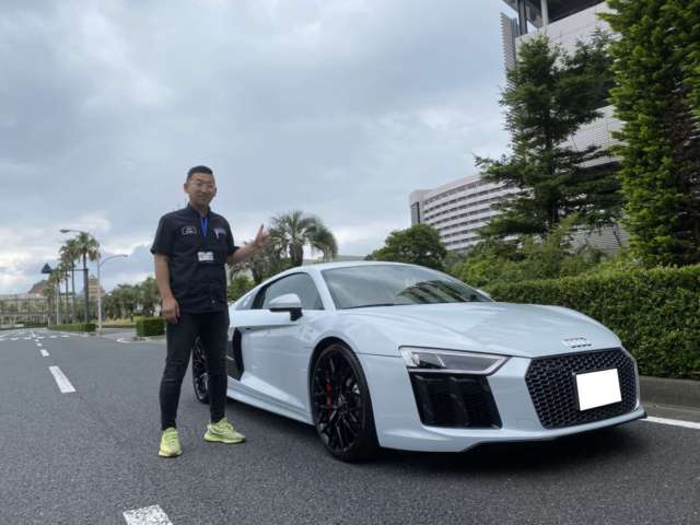 千葉県のN社長に　アウディ　R8　V10をご納車させていただきました！