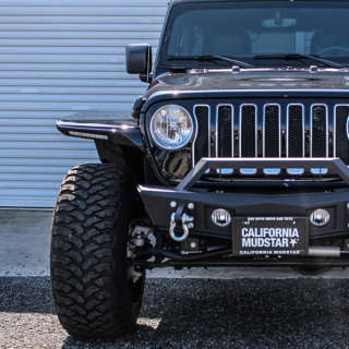 CALIFORNIA MUDSTAR★フラットワイドオーバーフェンダーキットで、ラングラーJLをワイルドにカスタム！