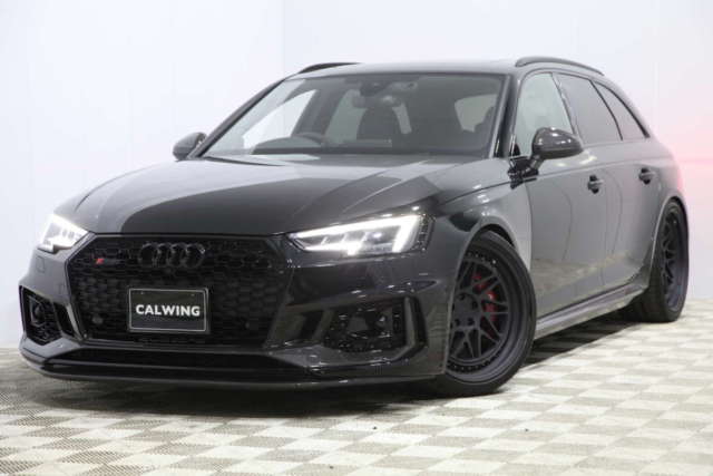 アウディ RS4アバント カーボンPKG   Neutrale20インチ  KWサスキット  