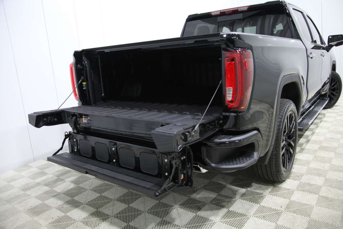 1点限 日本未発売 GMC シエラ 2500HD デナリ Karson RED 1点限