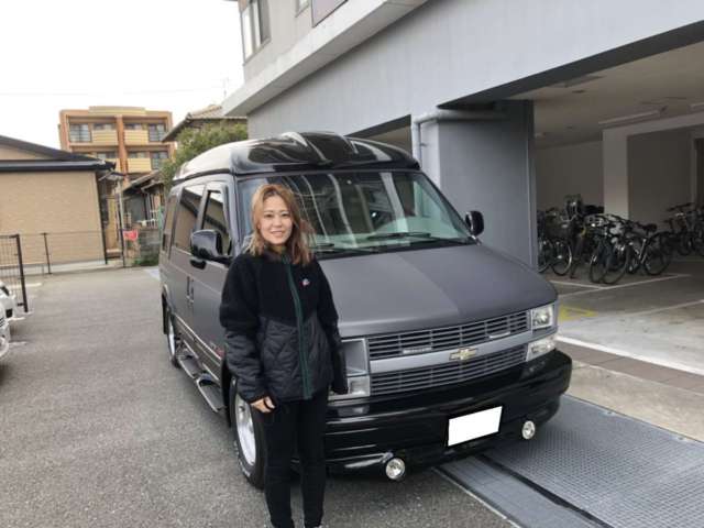 福岡県のＭ社長にシボレーアストロをご納車させて頂きました！