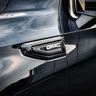 GMC ユーコン デナリ ホイール ブラックアウト カスタム