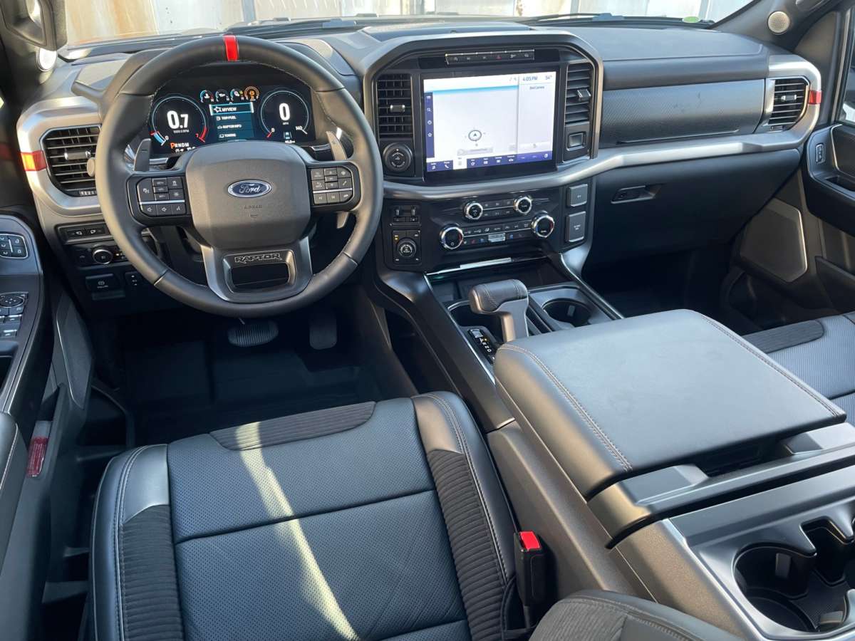 新車 フォード F-150 ラプター スーパークルー AWD カーボン
