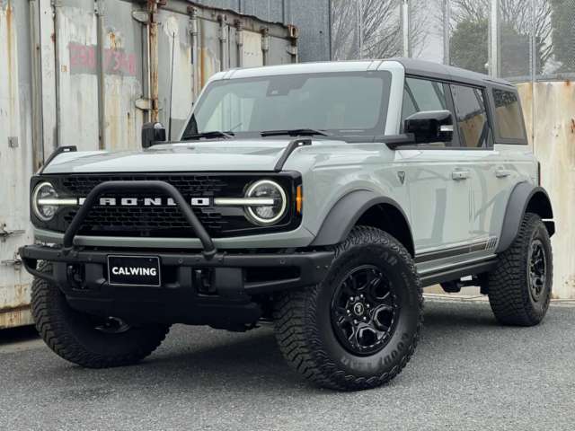 フォード ブロンコ 4ドア   ファーストエディション  世界限定3500台