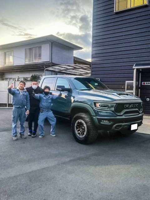 2台目のご購入有難う御座います！静岡県のU社長に新車ラム　TRX　ローンチエディション世界702台限定車をご納車させて頂きました！