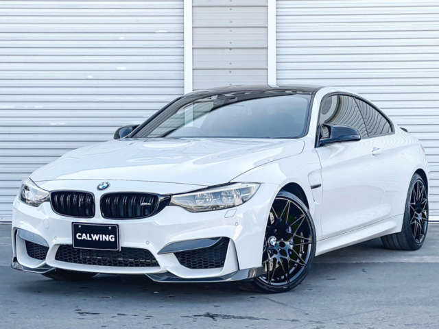 BMW M4クーペ コンペティション  カーボンルーフ  カーボントリム  ディーラー車