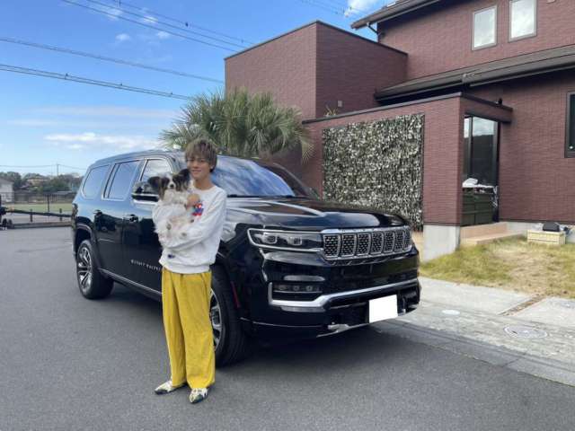 東京都のF社長に新車 グランドワゴニアをご納車させて頂きました！