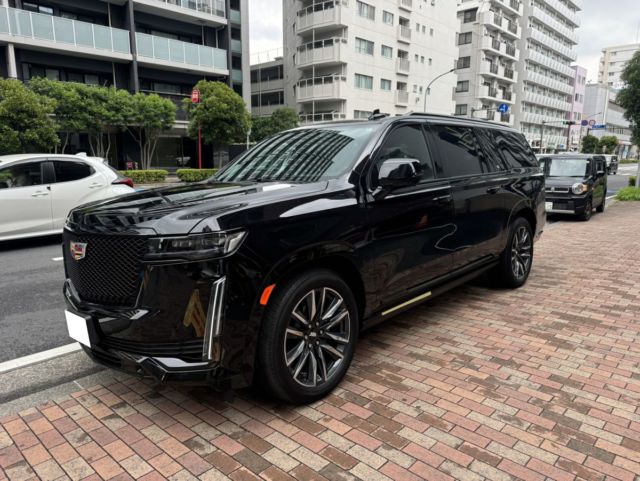 3台目のご購入有難うございます！ 神奈川県のS社長に 新車  キャデラック  エスカレード  ESV  スポーツプラチナムをご納車させていただきました！