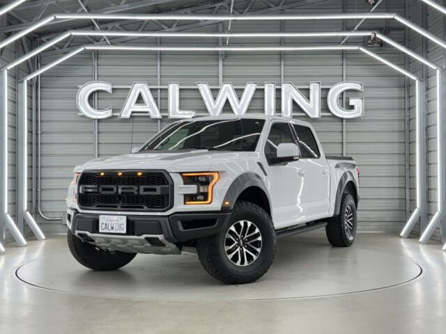 フォード F150 ラプター スーパークルー  ツインターボ   450馬力   新車並行　1オーナー