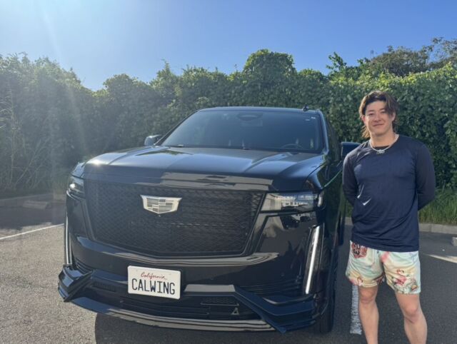 オリックス・バファローズ 吉田輝星選手にキャデラック　エスカレードをご納車させていただきました！