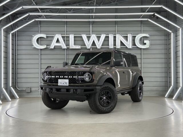 フォード ブロンコ バッドランズ 新色マーシュグレー サスクワッチPKG ブラックアピュアランス