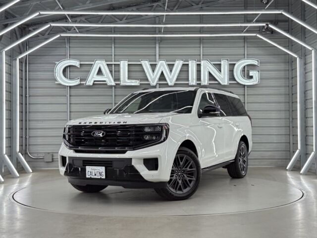 フォード エクスペディション 440馬力 ステルスパフォーマンスPKG ドライバーズPKG パノラマルーフ