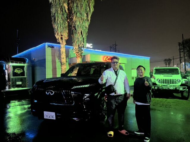 東京都のK社長に 新車 インフィニティ QX80 オートグラフ をご納車させていただきました！