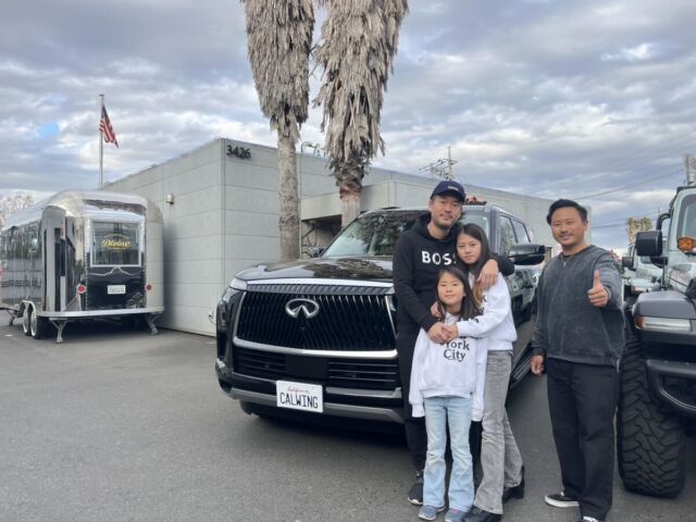 東京都のH様に 新車 インフィニティ QX80 センソリーをご納車させていただきました！