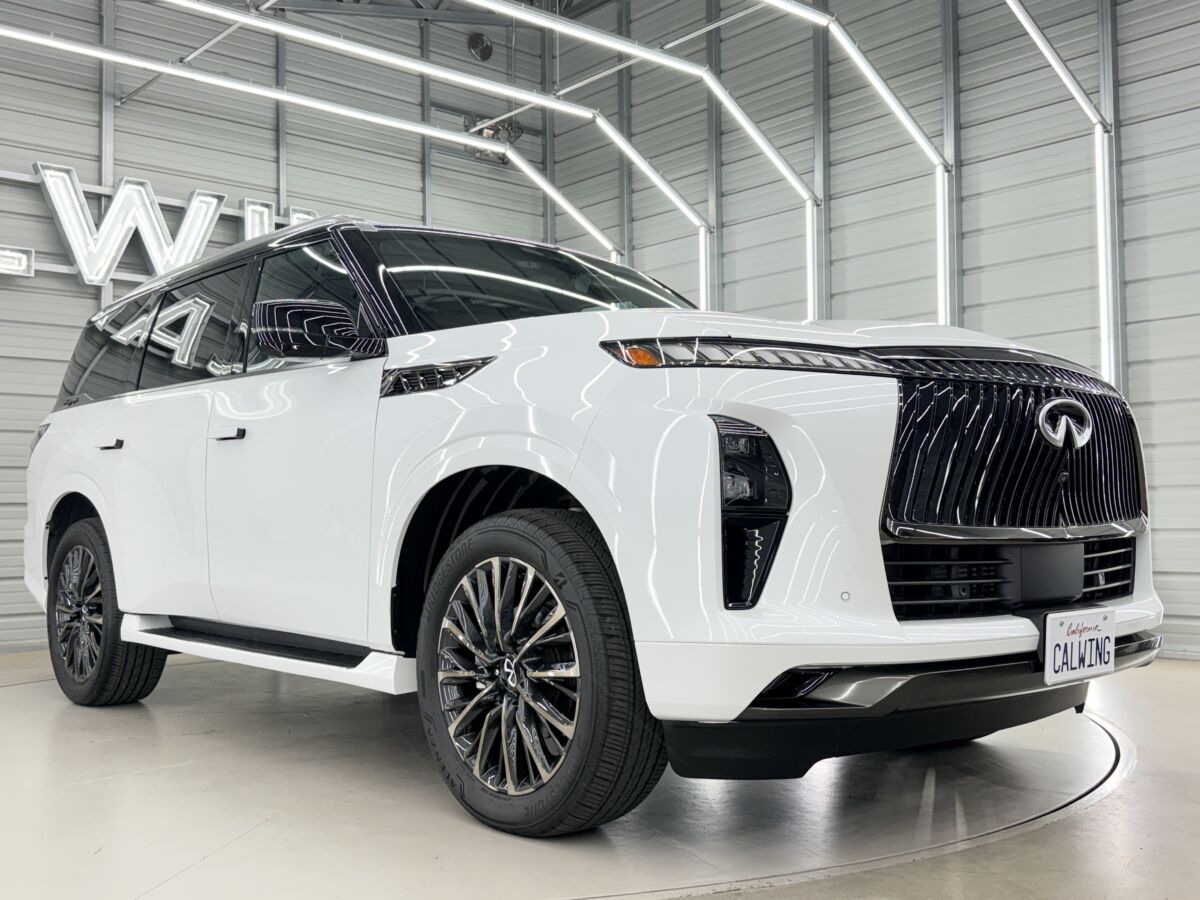 「QX80 」  最上級グレードオートグラフ１オーナー　新車並行　自社輸入車両が入庫いたしました！